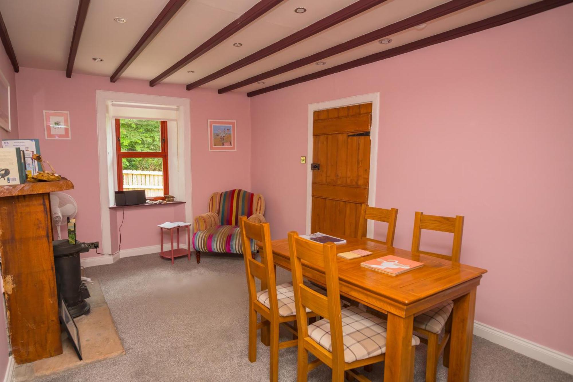 Tig Cottage - A Rural, Quirky, Pet Friendly 2 Bedroom Cottage Near Ballantrae エクステリア 写真